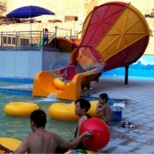 水上樂園設備-小喇叭滑梯 水上樂園設備-小喇叭滑梯